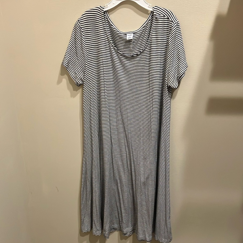 Black and White Striped Short Sleeve Old Navy Dress